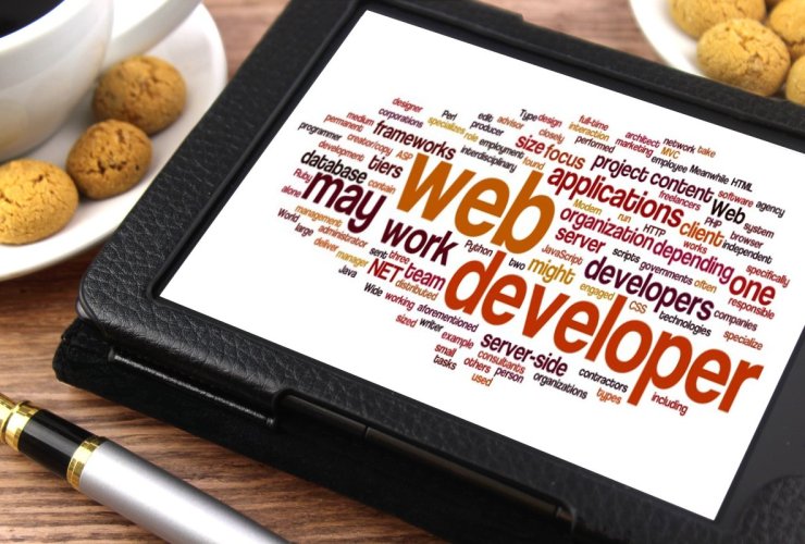 Hire Laravel Developer To Mitigate Web Development Challenges