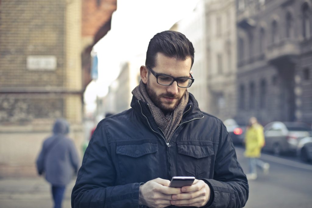 6 Insanely Simple Ways Your Mobile Can Help You Find A Job