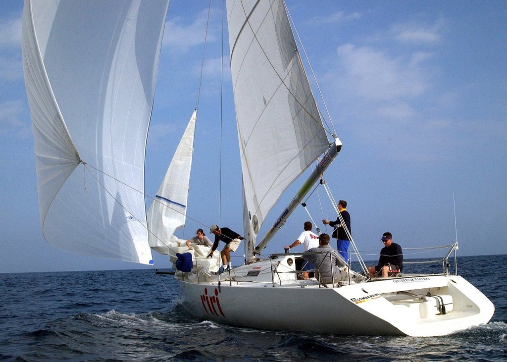 Team sailing