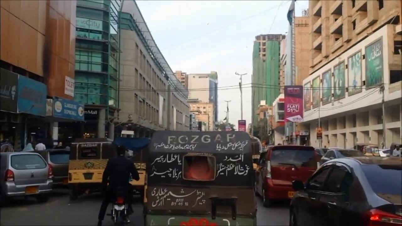 No more rickshaws or taxis on Tariq Road after 15 Ramadan