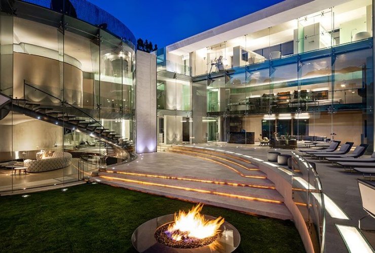 Alicia Keys buys $21M La Jolla’s striking Razor House
